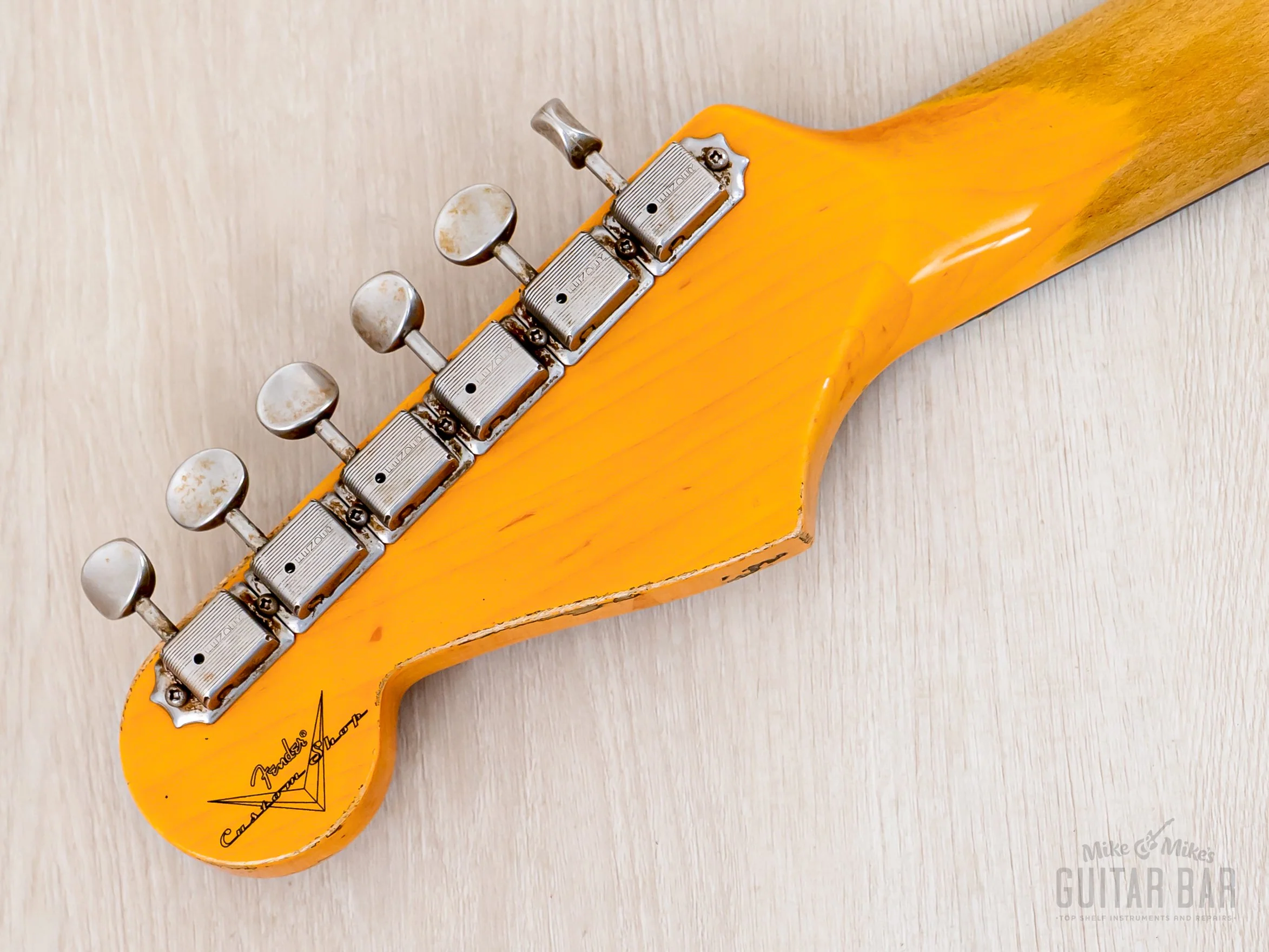 Fender Custom Shop 1961 Stratocaster Heavy Relic Aged Olympic White - Image 5