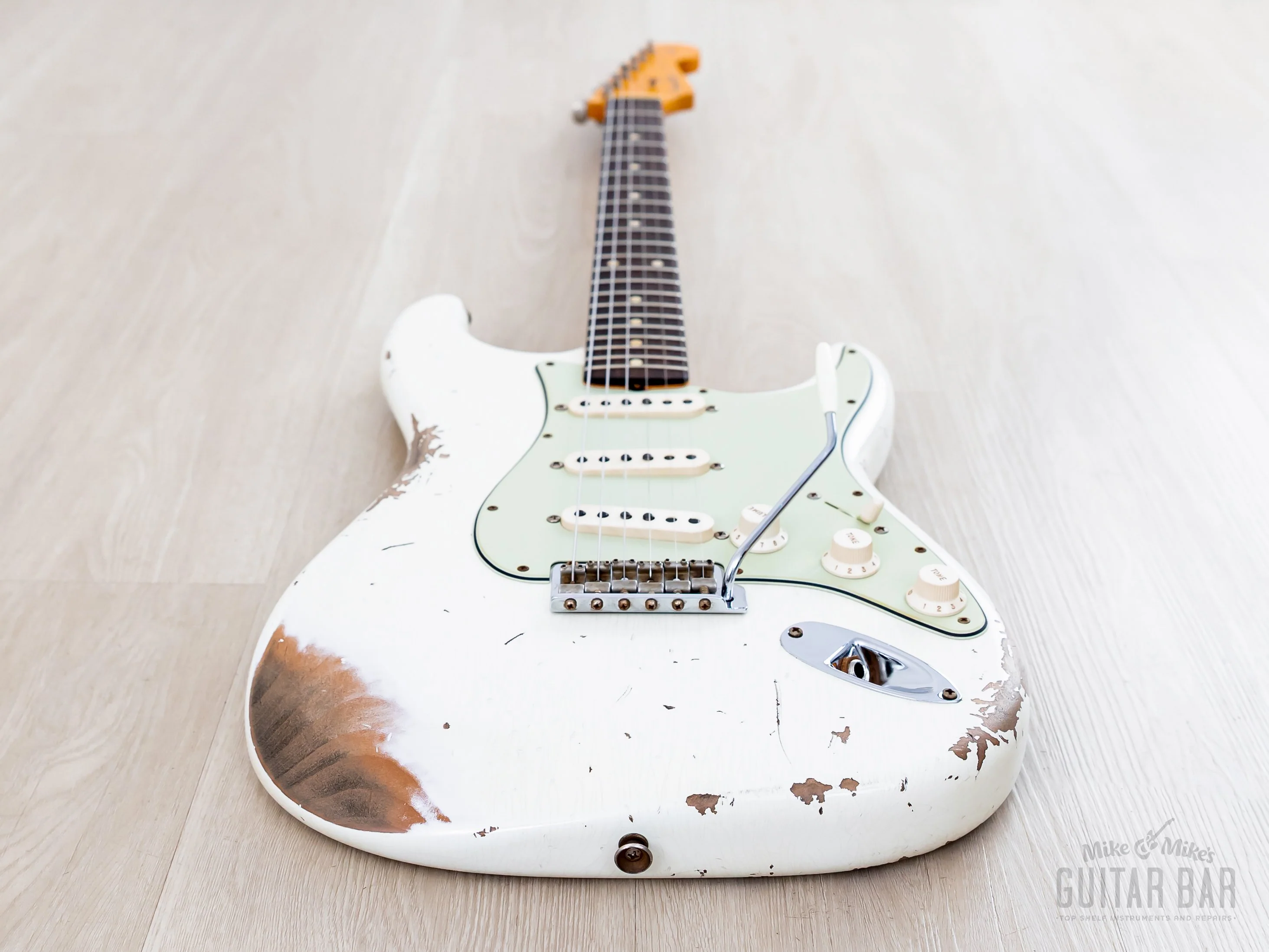 Fender Custom Shop 1961 Stratocaster Heavy Relic Aged Olympic White - Image 9