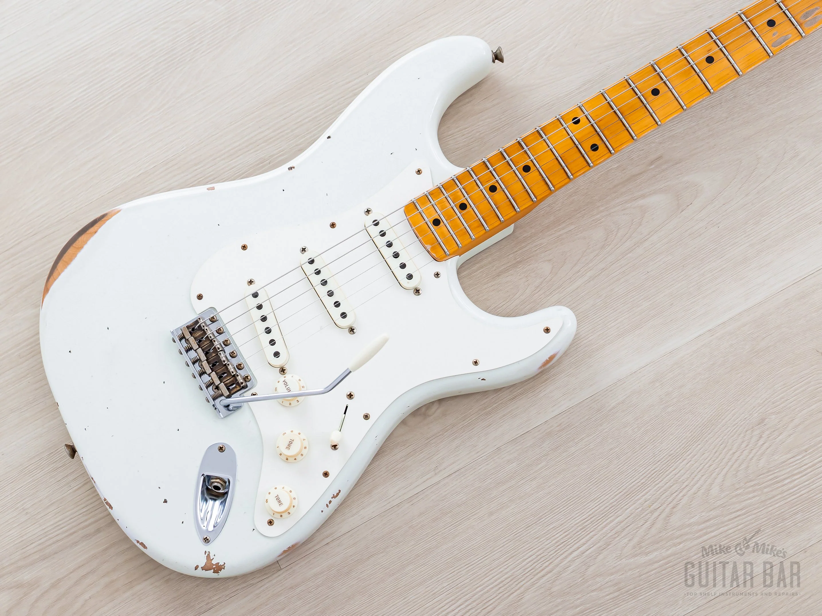 Fender Custom Shop Limited Edition Fat ‘50s Stratocaster Relic Invia Ivory w/ V Neck