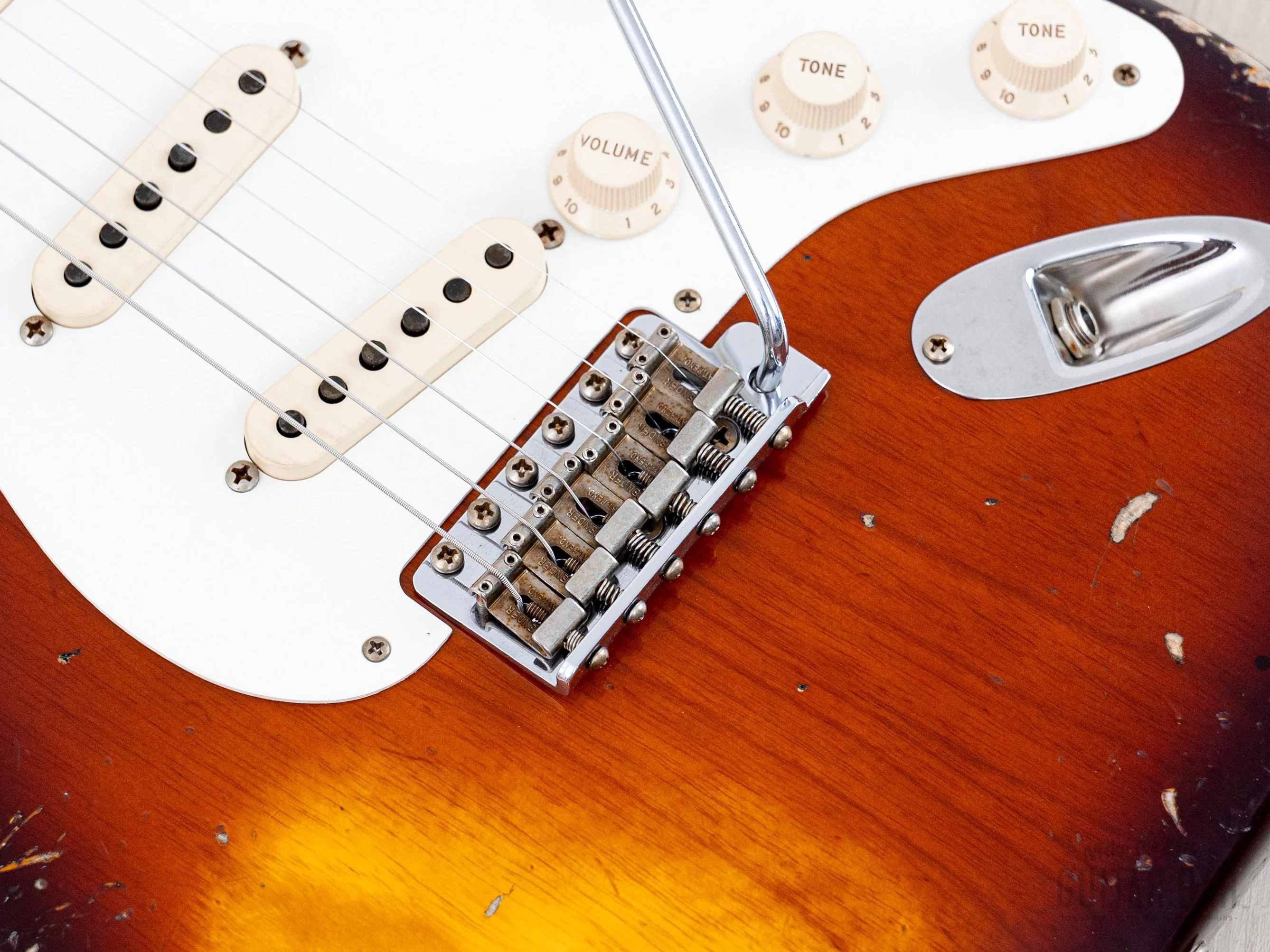 Fender Custom Shop Special Run ‘25 1957 Stratocaster Heavy Relic Violin Burst w/ Case, CoA, Featherweight - Image 8