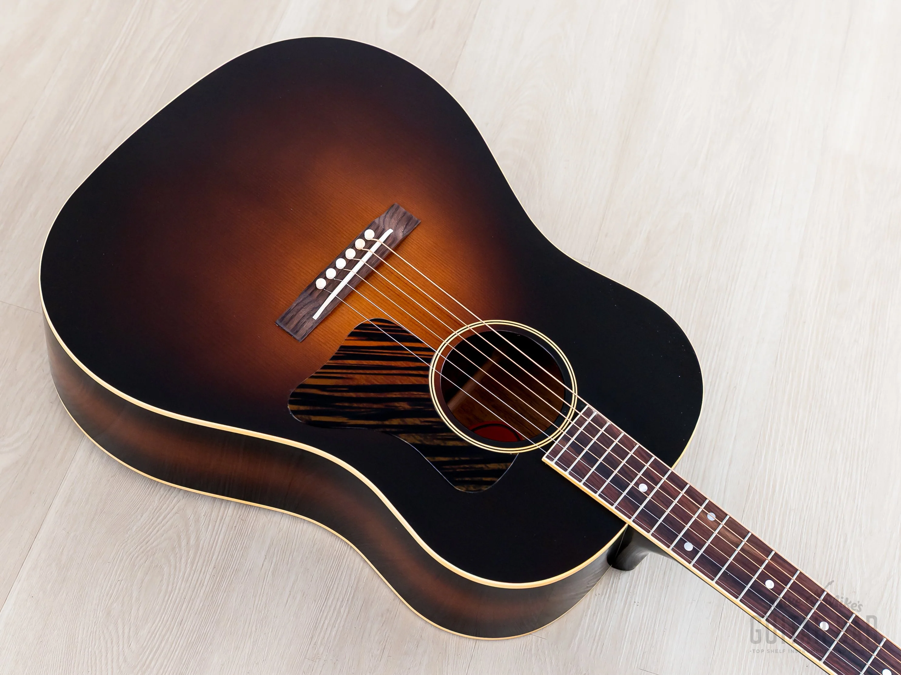 Gibson Custom Historic 1934 Jumbo Reissue, Adirondack Red Spruce, VOS Vintage Sunburst - Image 11