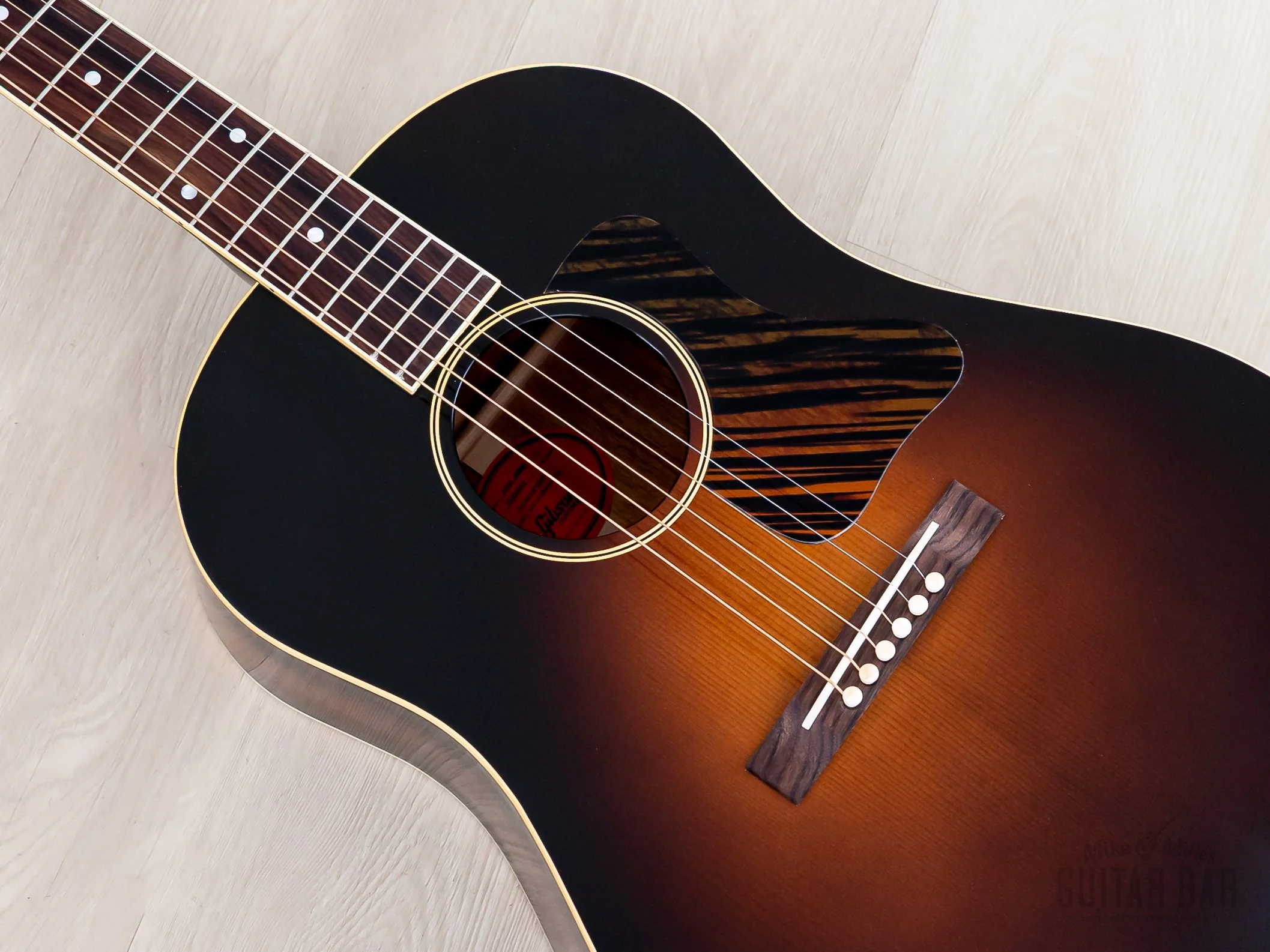 Gibson Custom Historic 1934 Jumbo Reissue, Adirondack Red Spruce, VOS Vintage Sunburst - Image 9