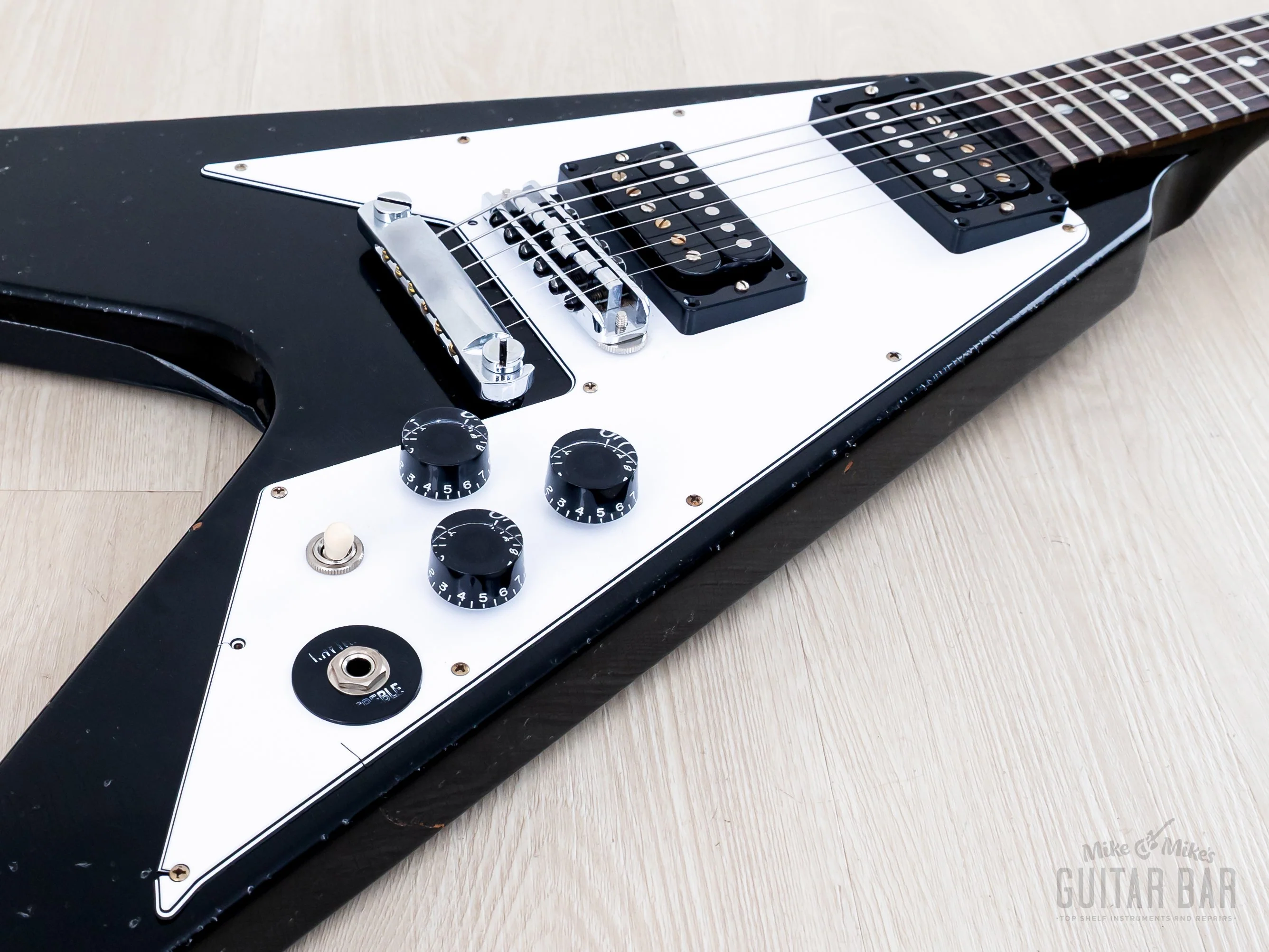 Gibson Custom Shop Kirk Hammett 1979 Flying V Murphy Lab Aged Ebony - Image 6