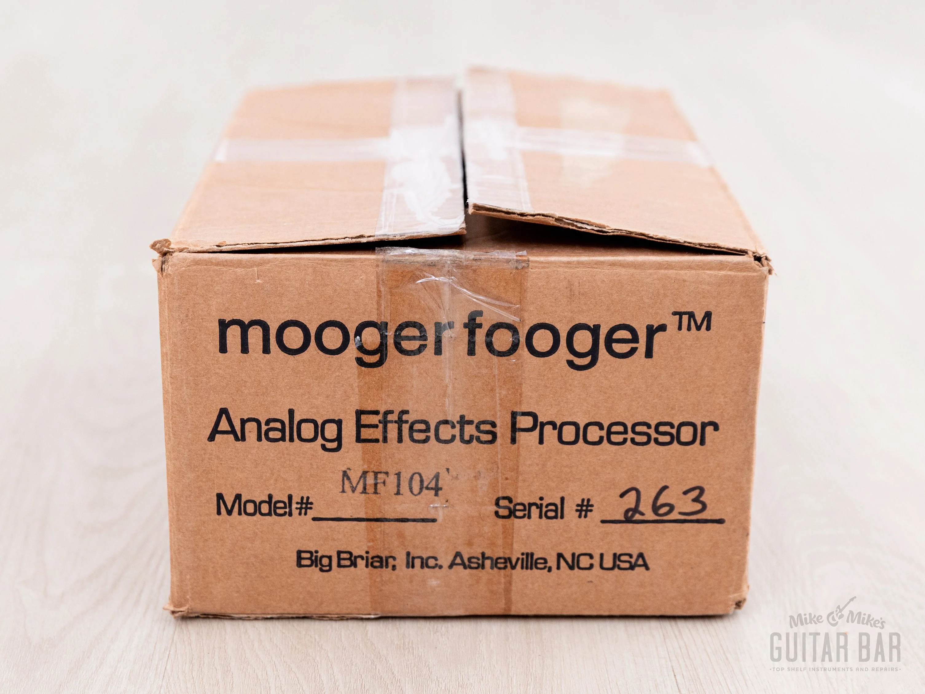 Moog Moogerfooger MF-104 Analog Delay, Mint w/ Box, Paperwork & Power Supply, Big Briar - Image 10