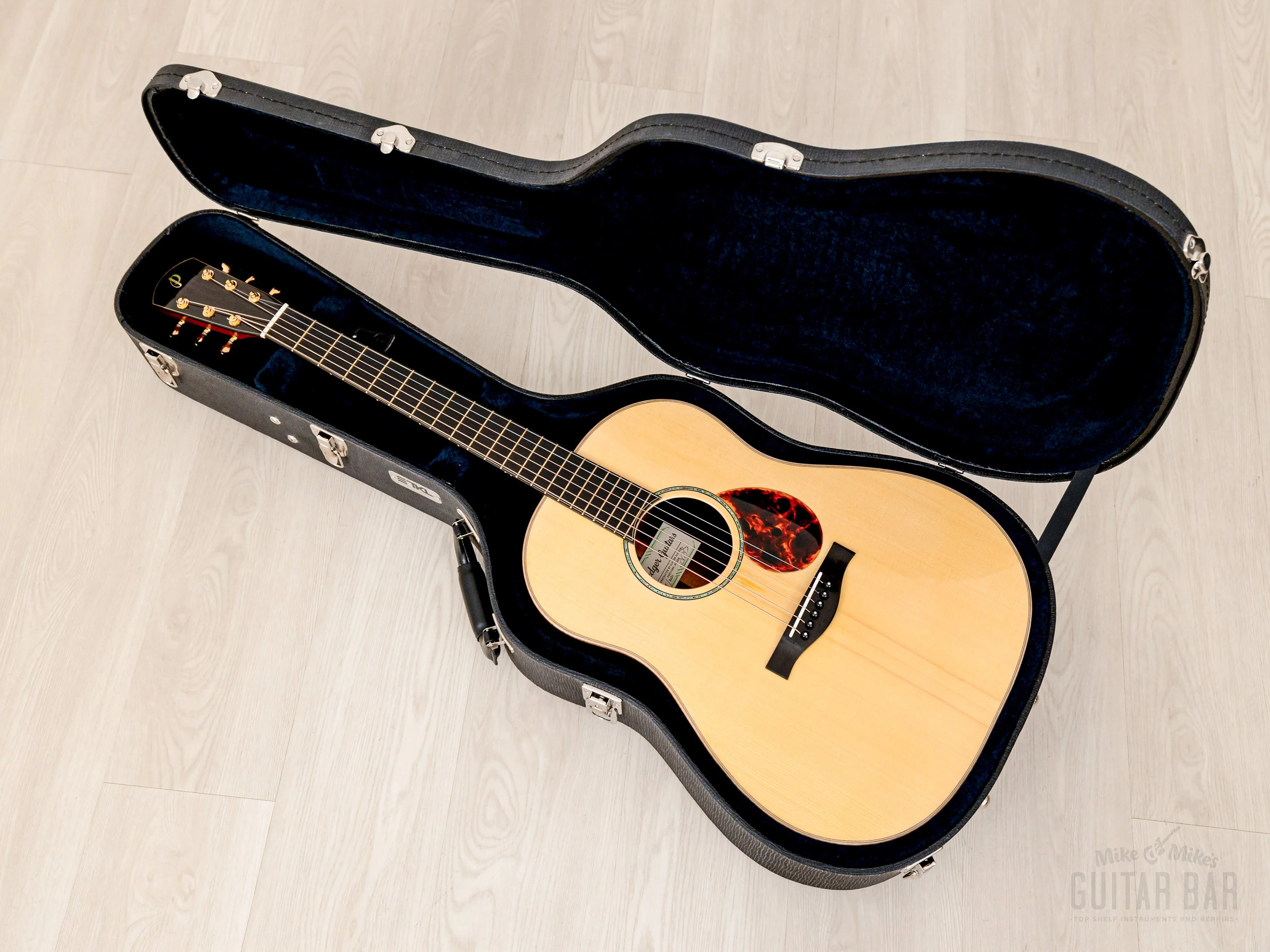 Pledger Slope Shoulder D Luthier Built Dreadnought Acoustic Guitar - Image 18